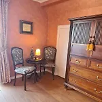Exklusive Strohberg Plön