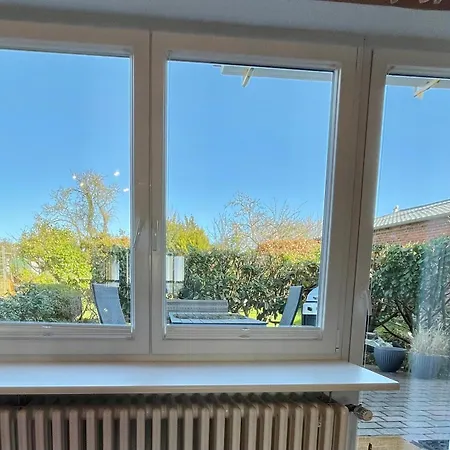Exklusive Strohberg * Plön