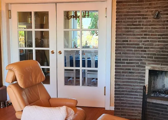 Exklusive Strohberg * Plön