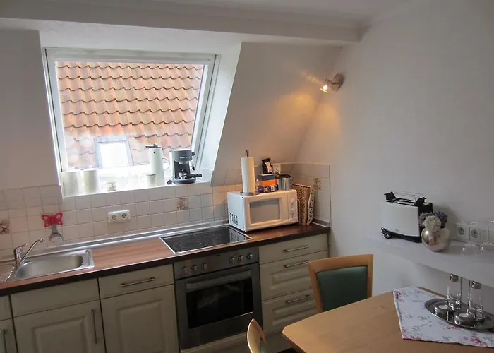 Exklusive Strohberg * Plön